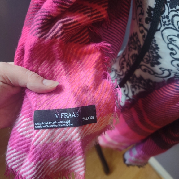 V. Frass Multicolored Scarf - Picture 4 of 4